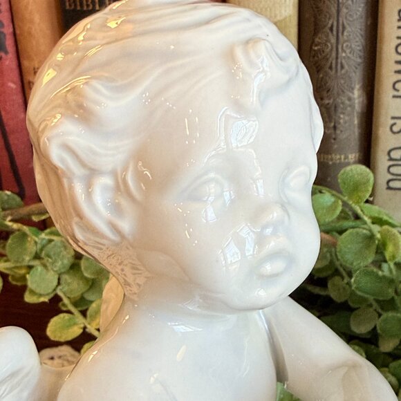 Vintage Angel Baby Sitting Down - Picture 9 of 15